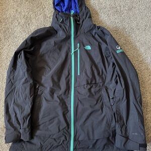 The North Face Women’s Jacket